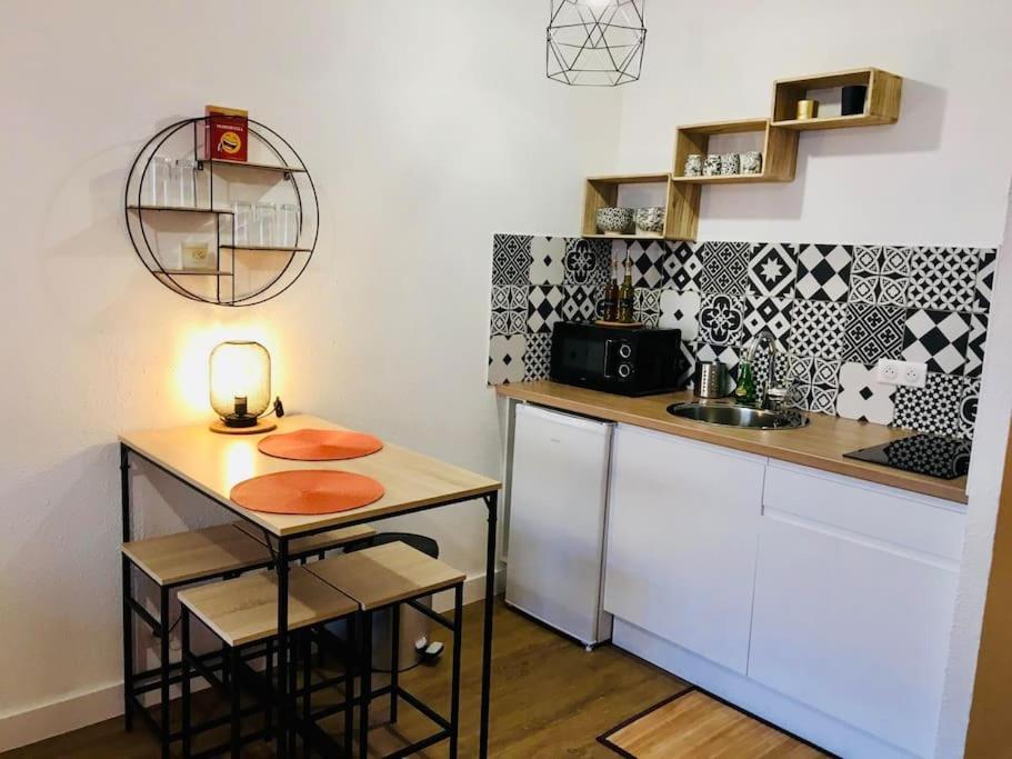 "Axel 8" Studio Proche Gare Avec Balcon Apartment Sete Bagian luar foto